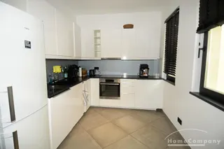 Hochwertig möbliertes Townhouse in Mitte