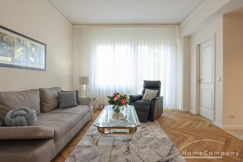 Stilvoll möblierte Wohnung in begehrter Lage nahe Heidelberger Platz in Berlin - Photo 2