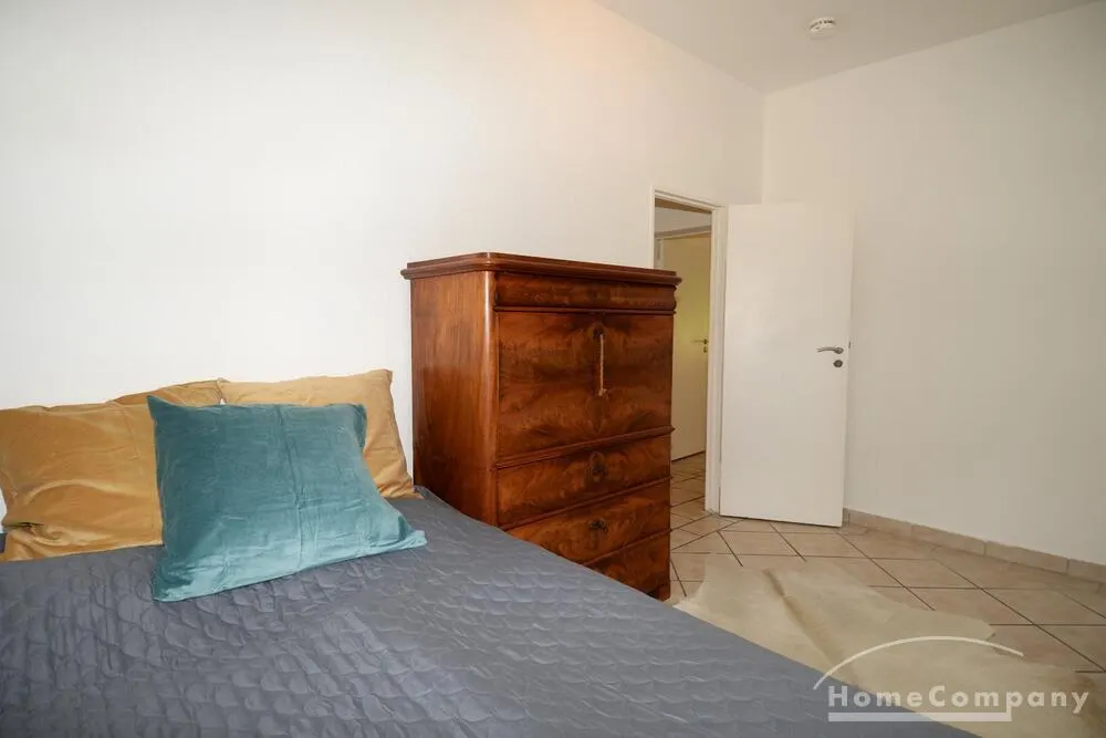 Vollständig möblierte 3,5-Zimmer-Wohnung mit 2 Balkonen und Stellplatz in Berlin-Zehlendorf - Foto 4
