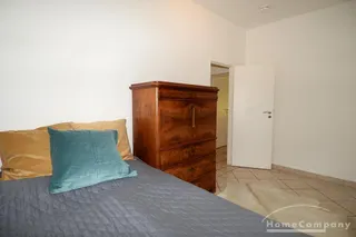 Vollständig möblierte 3,5-Zimmer-Wohnung mit 2 Balkonen und Stellplatz in Berlin-Zehlendorf