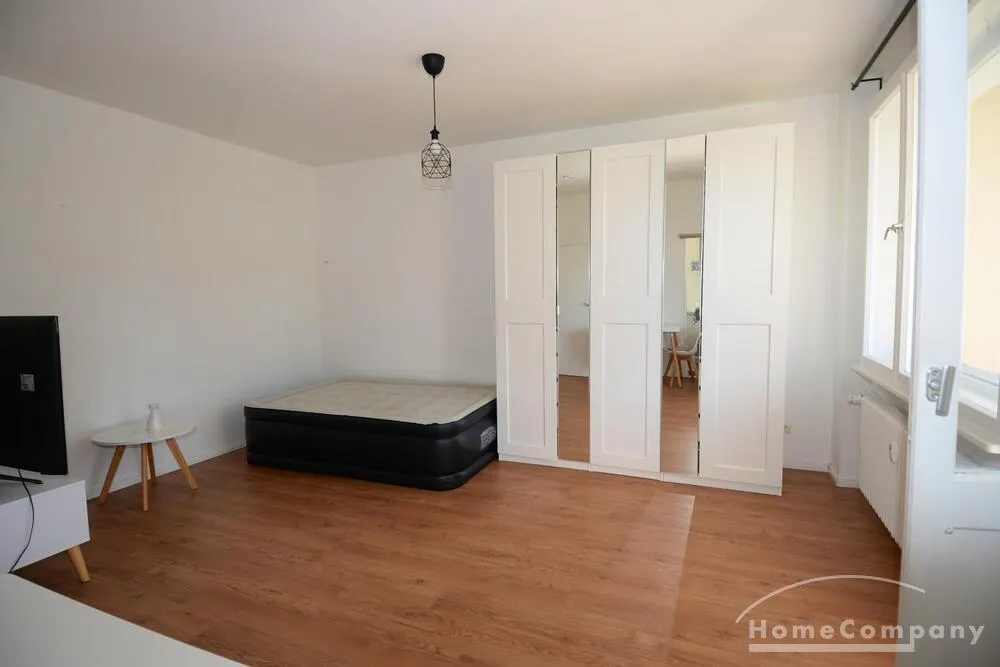 Charmantes, vollmöbliertes Apartment mit Balkon im Herzen von Prenzlauer Berg - Photo 4