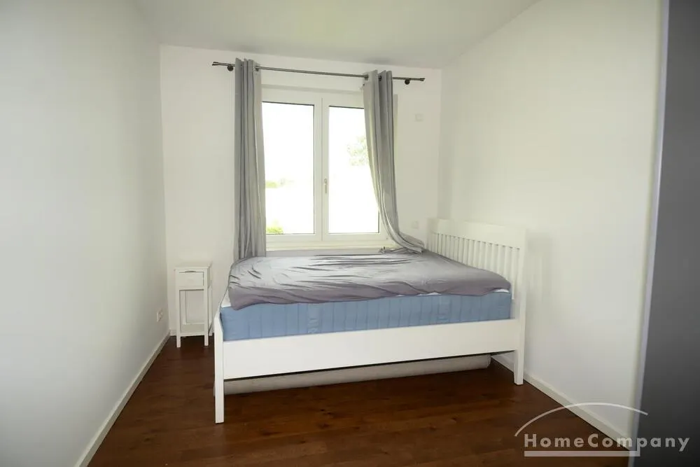 Exklusive, voll möblierte 4-Zimmer-Neubauwohnung mit Terrasse und Golfplatzblick in Berlin-Kladow - Photo 4