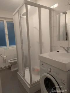 Helle, voll ausgestattete 2-Zimmer-Wohnung