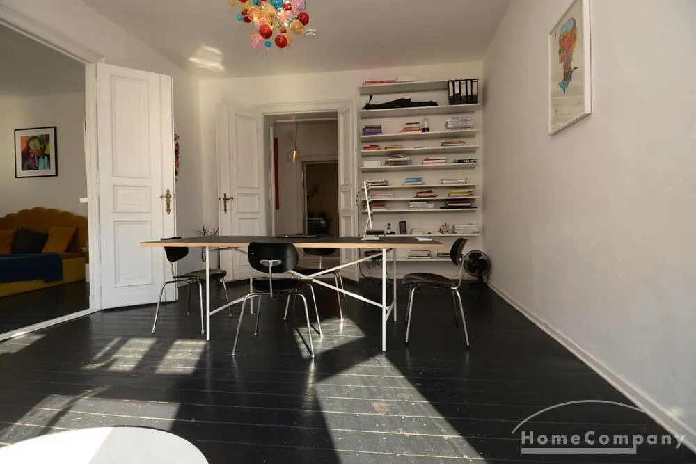 Lichtdurchflutete Altbauwohnung in Kreuzberg, möbliert - Photo 2