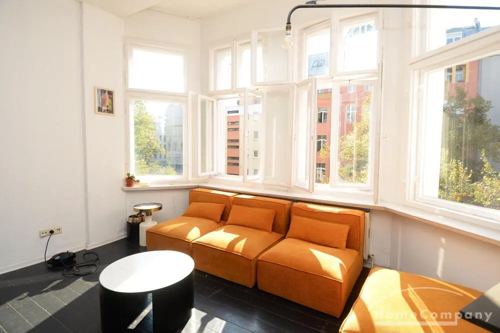 Lichtdurchflutete Altbauwohnung in Kreuzberg, möbliert - Photo 1