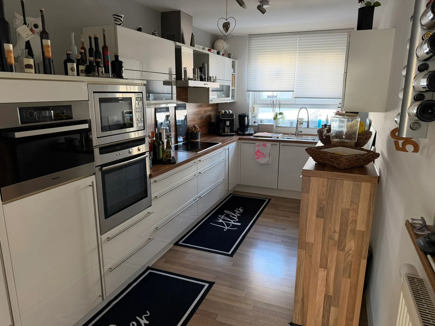 Moderne 4-Zimmer-Wohnung mit traumhaftem Ausblick vom Balkon in Eggenstein-Leopoldshafen - Photo 3