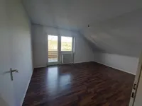 Weiteres Zimmer mit Zugang zum Balkon
