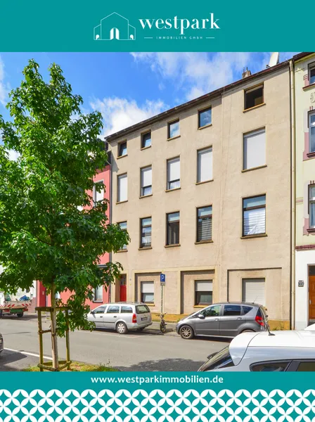 Großzügiges Vierfamilienhaus in Duisburg-Wanheimerort