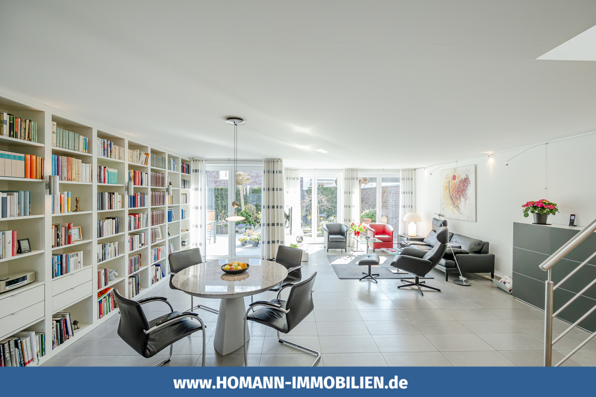 Wohn/-Esszimmer