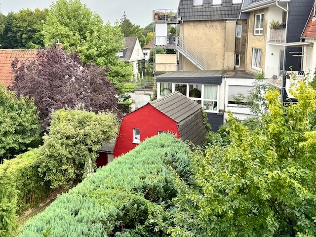 Der Blick ins grüne Umfeld