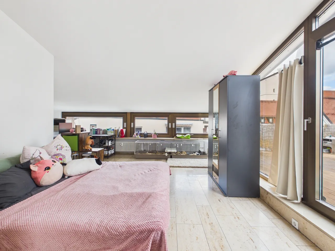 Wohnen auf zwei Ebenen inmitten der Ingolstädter Altstadt - große Dachterrasse & Aufzug vorhanden! - Foto 5