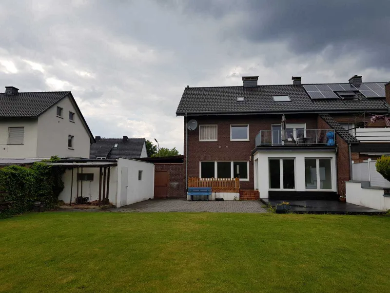 Top Mehrfamilienhaus in Rheda/renoviert/voll vermietet!