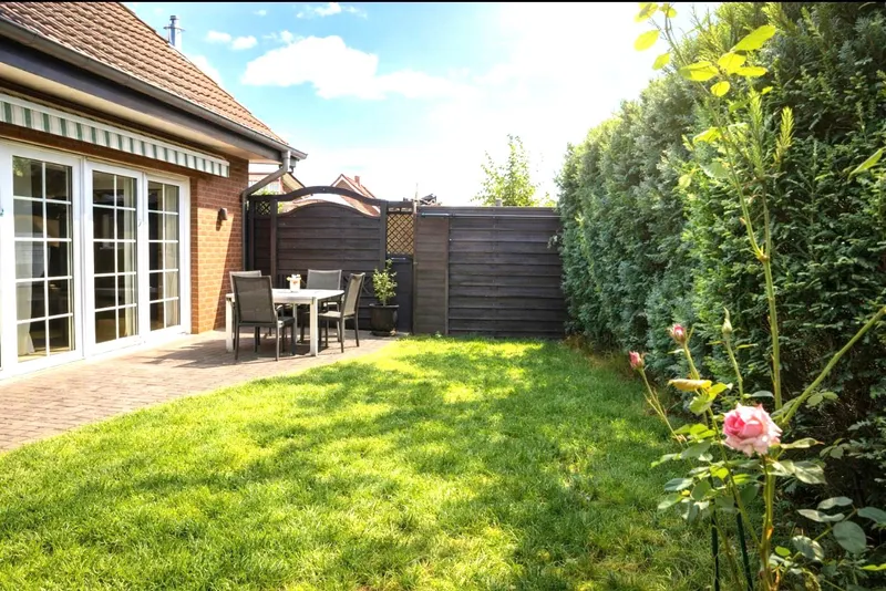 Mit Garten und Garage/renoviert/sofort beziehbar!