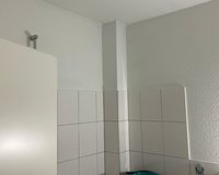 Badezimmer Wohnung 2. OG rechts