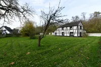 Seiten-/Strassenansicht