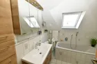 Dusch-/Wannenbad im Dachgeschoss