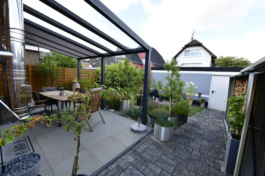 überdachte Terrasse