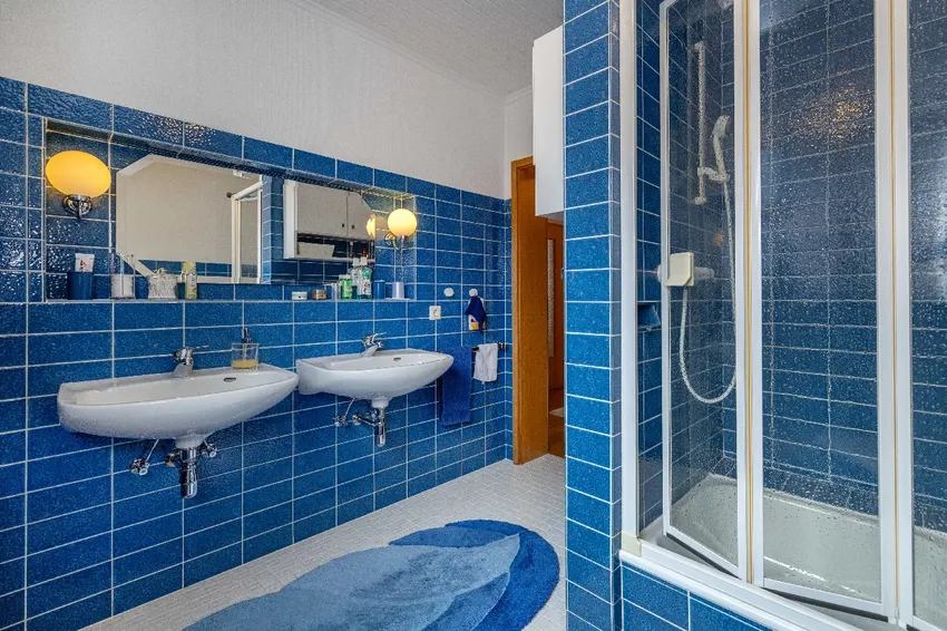 Badezimmer Bild 2 im 1. Obergeschoss