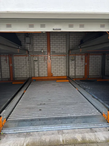 Garage Stellplatz *Triplex Parker* in Neu-Isenburg zu verkaufen