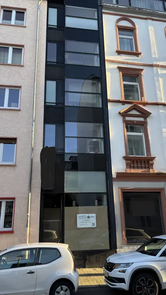 Laden-Büro-Praxisfläche in Sachsenhausen zu vermieten