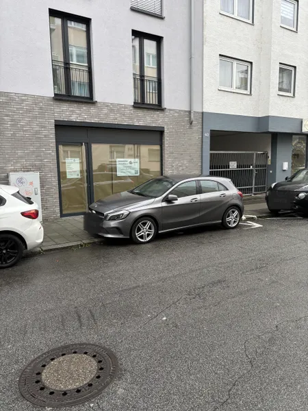 Attraktiver Laden/Studio/B&uuml;ro &ndash; 81 m&sup2; zur individuellen Nutzung in Offenbach Nordend