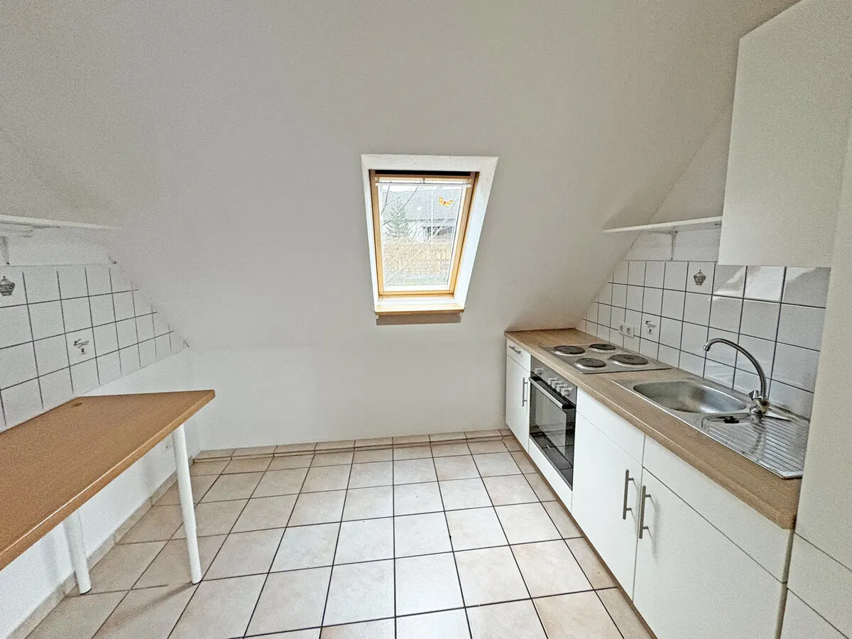 Helle Wohnung mit riesiger Dachterrasse! - Foto 1