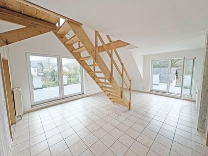 lichtdurchfluteter Wohnbereich