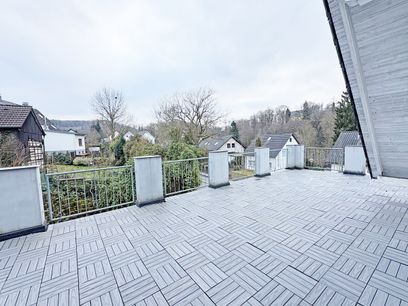 große Dachterrasse