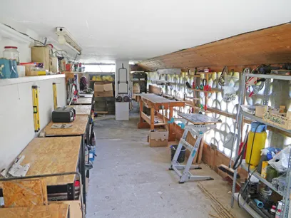 Lager,- Werkstattbereich