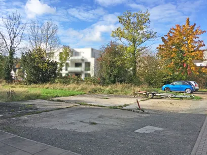 Zusätzliche Parkfläche