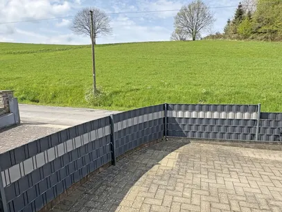 Terrasse vor dem Haus