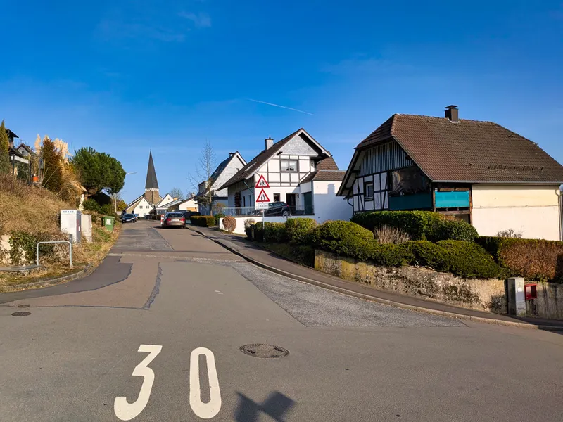 Straßenansicht