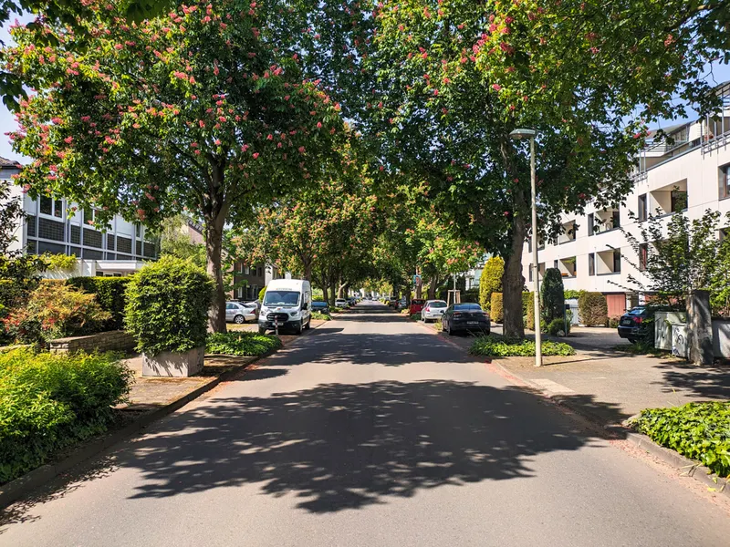 Straßenansicht