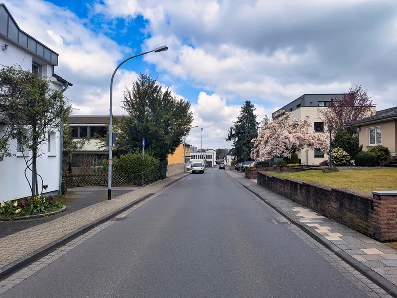 Straßenansicht
