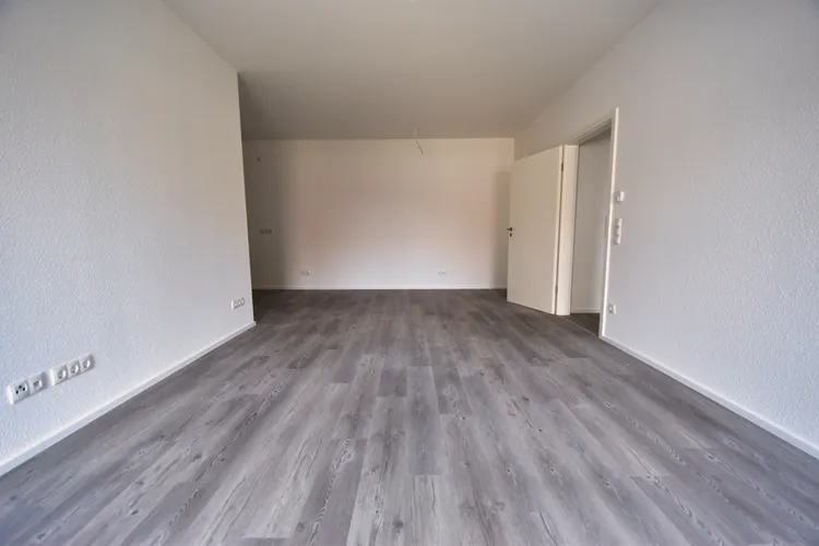 Neubauzustand! Exklusive 3-Zi-Whg mit eig. Eingang! Tolles Bad, 73qm, Fußbodenheizung, Terrasse... - Foto 1