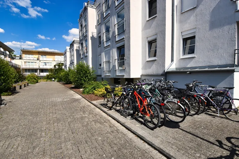 gepflegtes Mehrparteienhaus