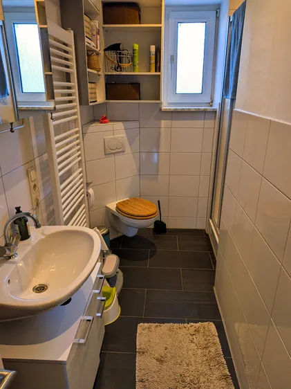 Gepflegte 4ZKDB mitten in Beuel! 84qm, weißes Duschbad, Wohnküche, Brennwerttherme, Korkboden..etc.! - Foto 5