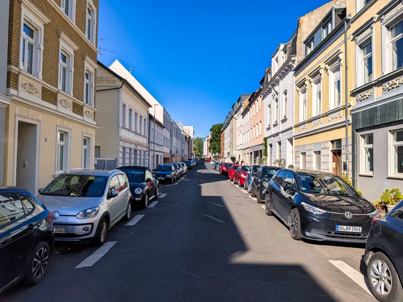 Straßenansicht