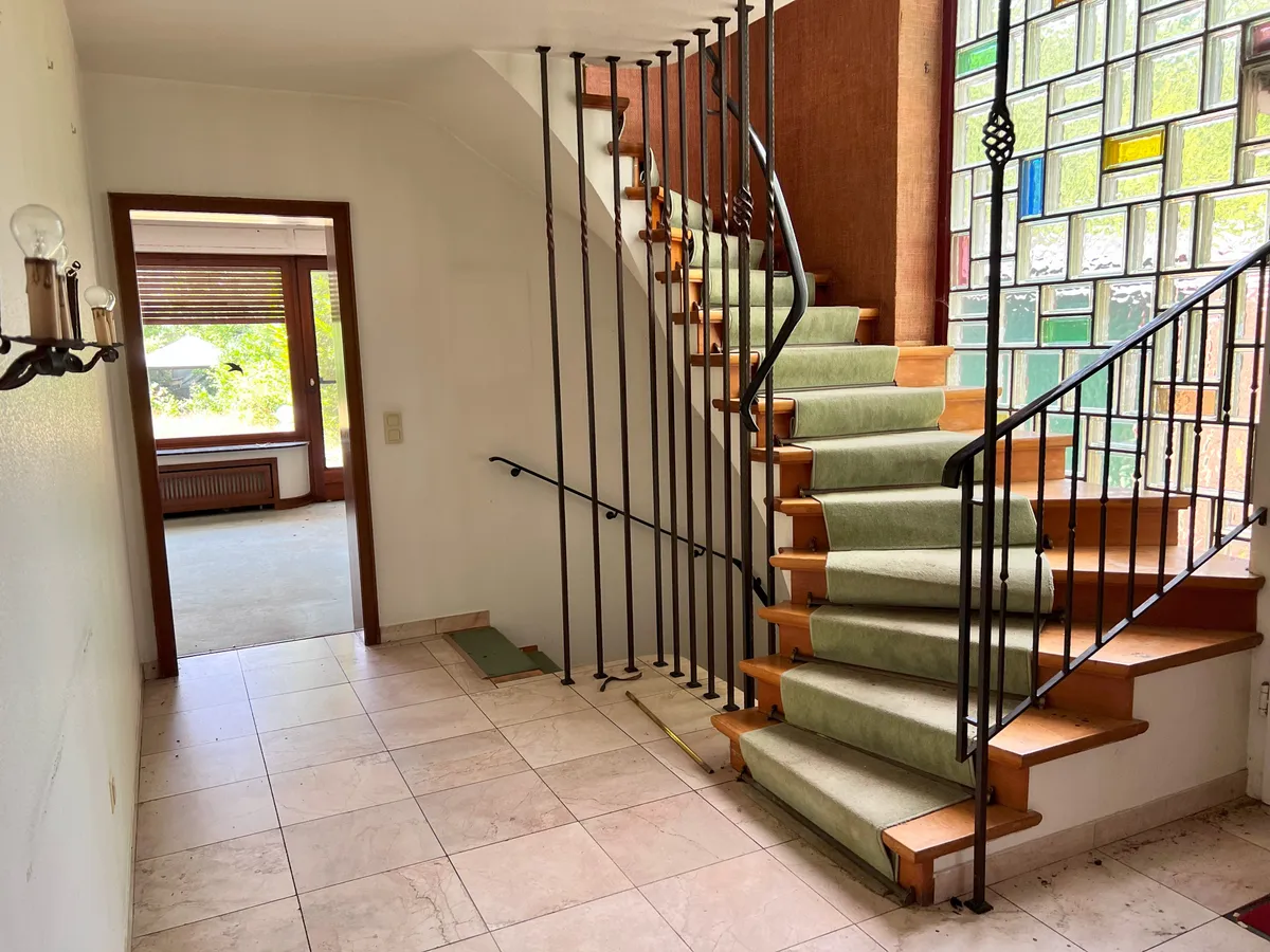 Treppe zum OG