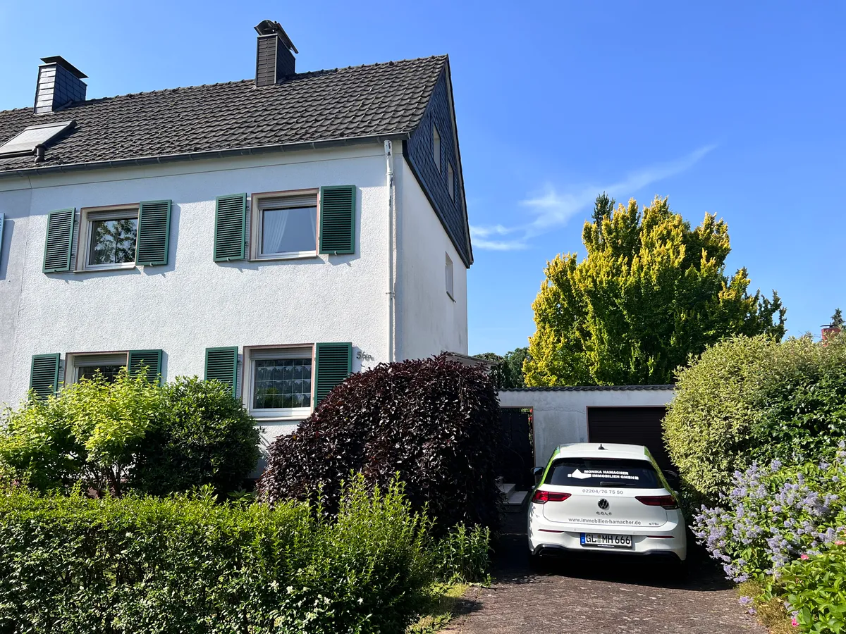 Straßenansicht