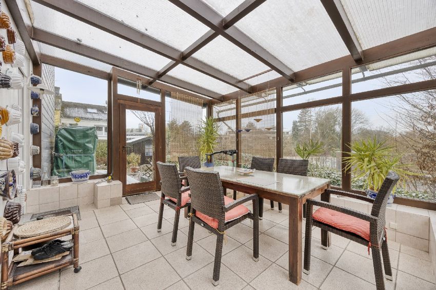 Sonnenterrasse überdacht