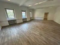 Wohnen und Arbeiten unter einem Dach  Charmantes Haus mit Gewerbefläche in MG-Windberg