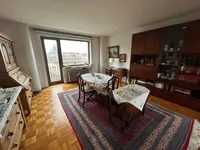 Großzügige 2-Zimmer-Wohnung mit umlaufenden Balkon, Terasse  und  mordernisiertem Bad