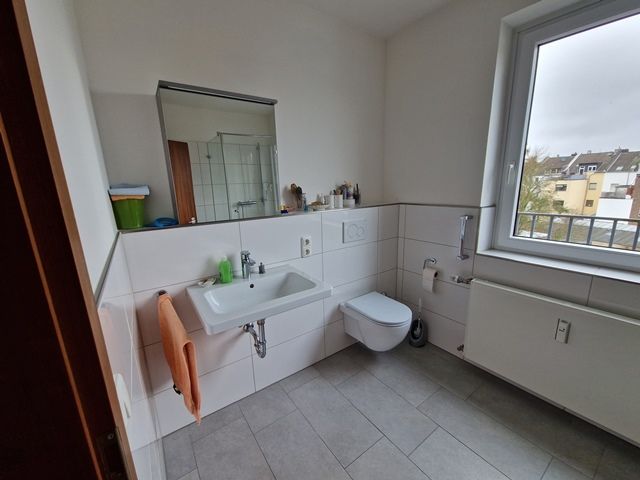 Großzügige 2-Zimmer-Wohnung mit umlaufenden Balkon, Terrasse und modernisiertem Bad - Foto 5