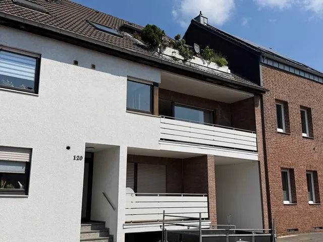 Gepflegte 3-Zimmer-Eigentumswohnung mit Balkon und Garage in Mönchengladbach-Giesenkirchen