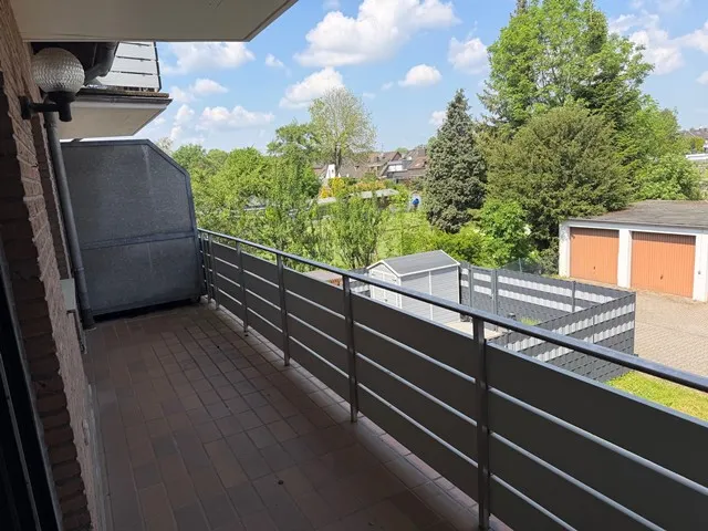 Gepflegte 3-Zimmer-Eigentumswohnung mit Balkon und Garage in Mönchengladbach-Giesenkirchen