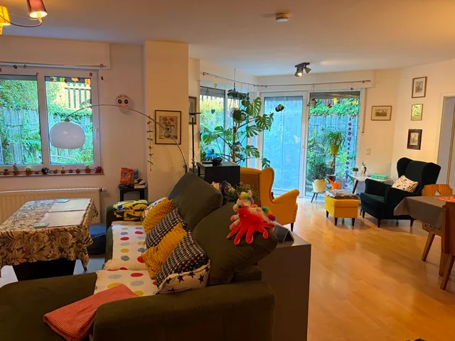 Großzügige 3-Zimmer-Maisonettewohnung mit Terrasse und Balkon nähe Grenzlandstadion - Photo 1