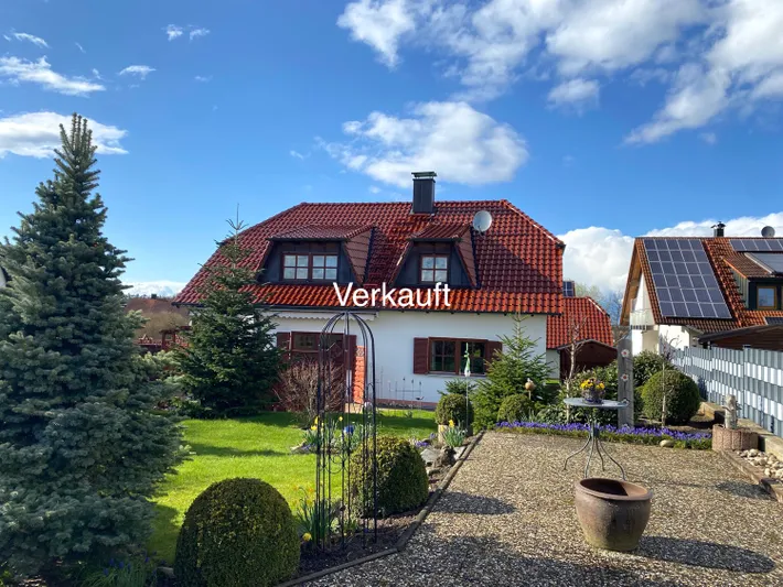 Jetzt neu: Haus zum Kauf in Burgthann / Unterferrieden