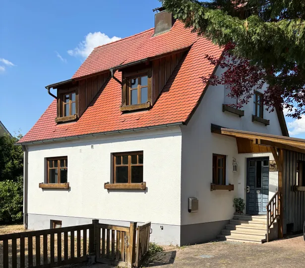 Jetzt neu: Haus zum Kauf in Postbauer-Heng