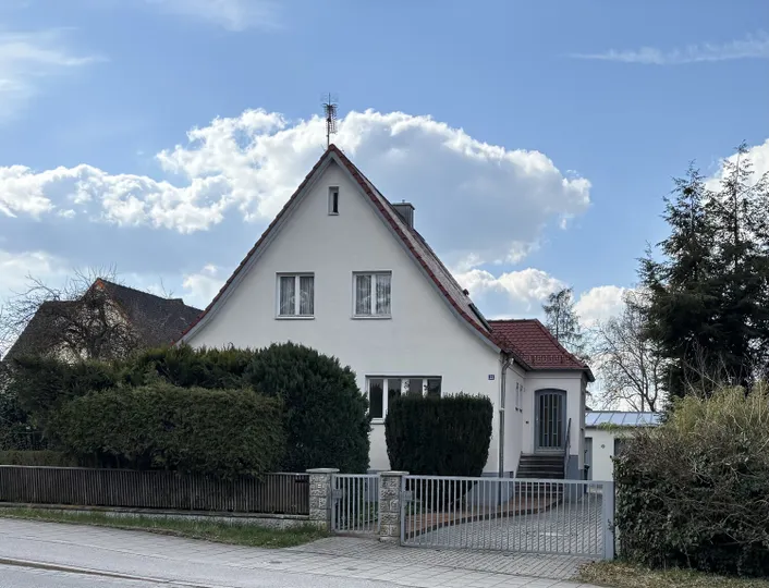 Jetzt neu: Haus zum Kauf in Neumarkt in der Oberpfalz